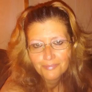 Meet your Posher, Peggie